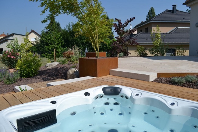 spa_dans_jardin